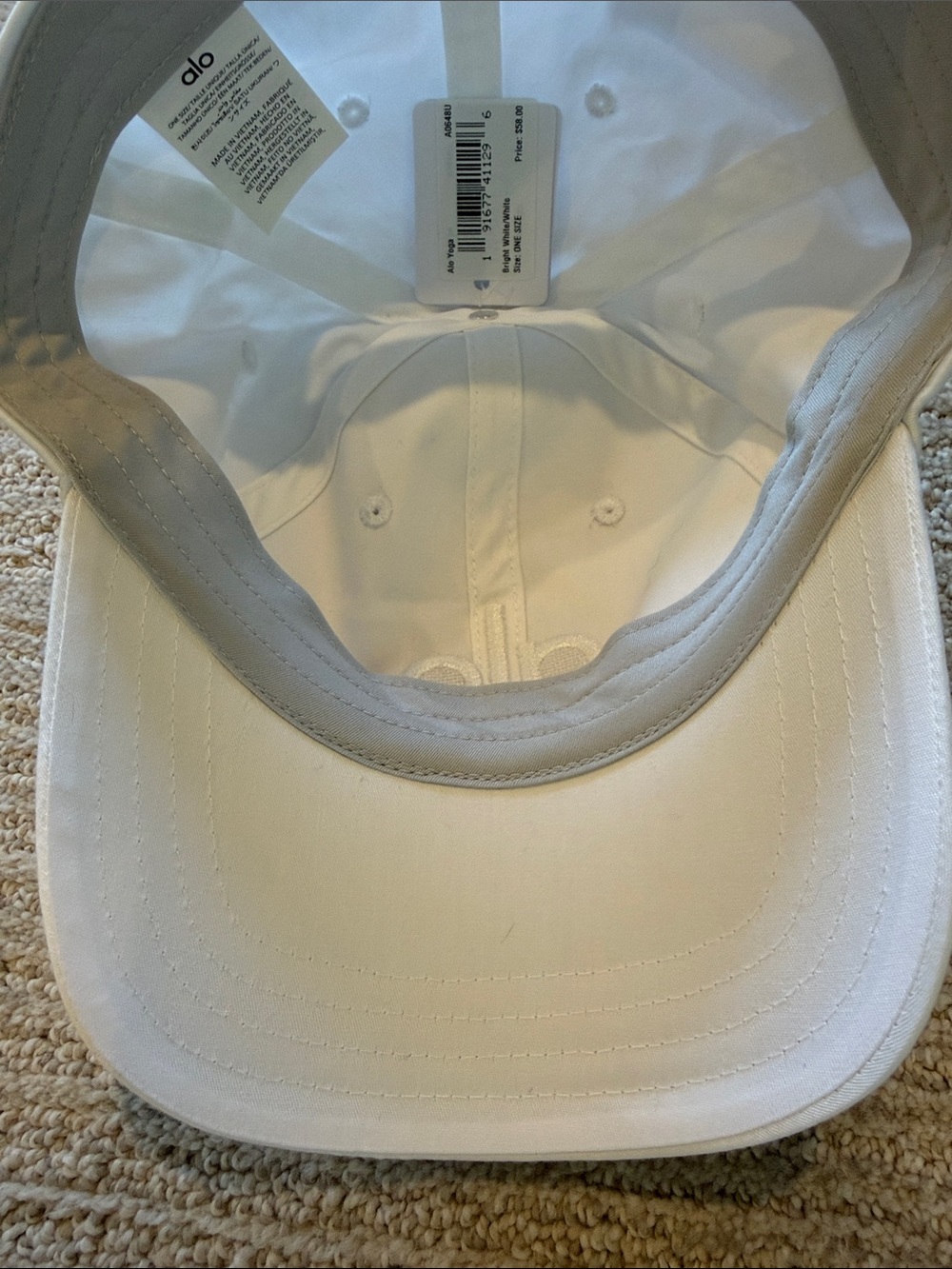 ALO Yoga White Baseball Cap with Embroidered Logo - Picture 3 of 3